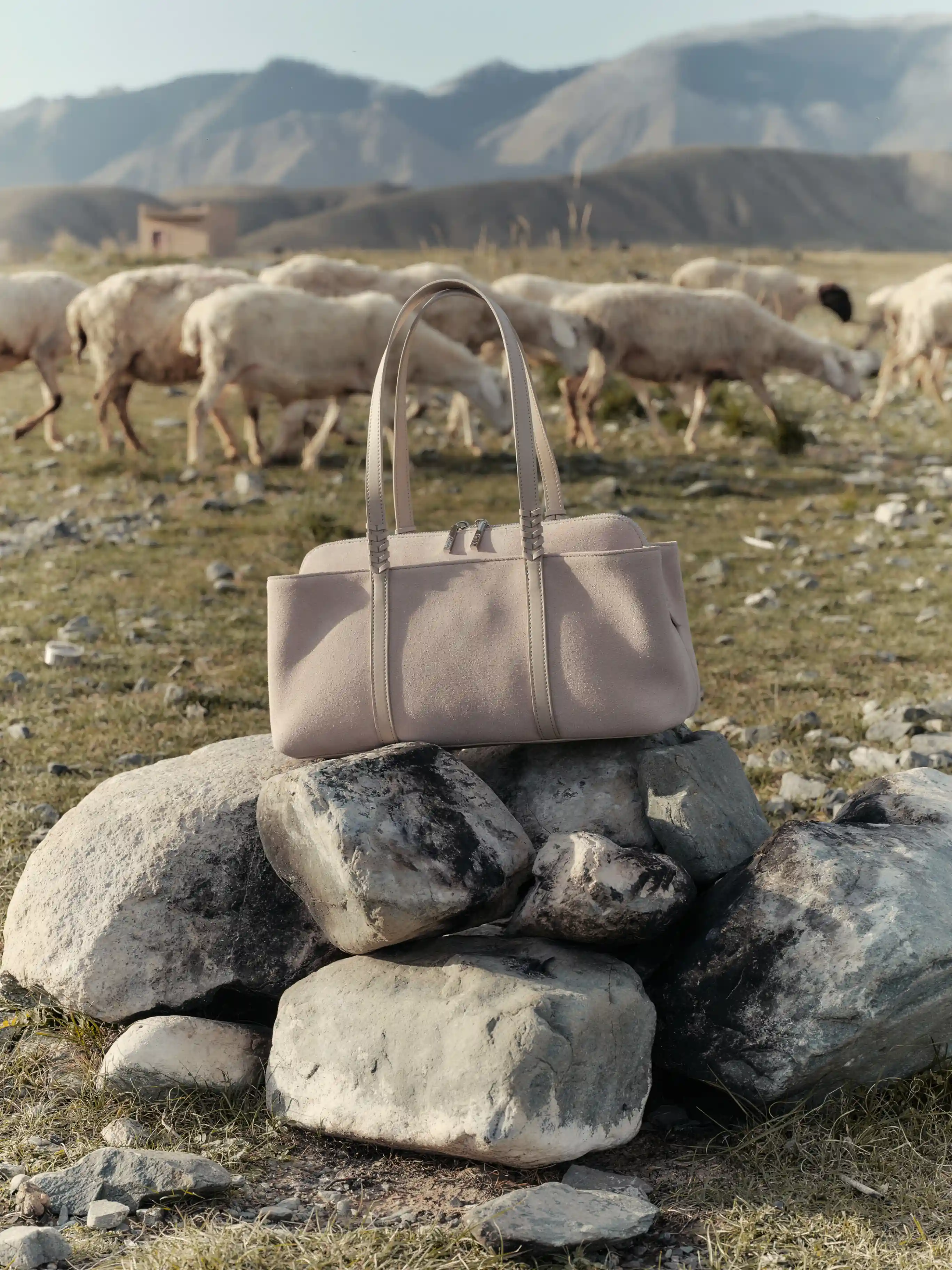 Aimee Shoulder Bag 17