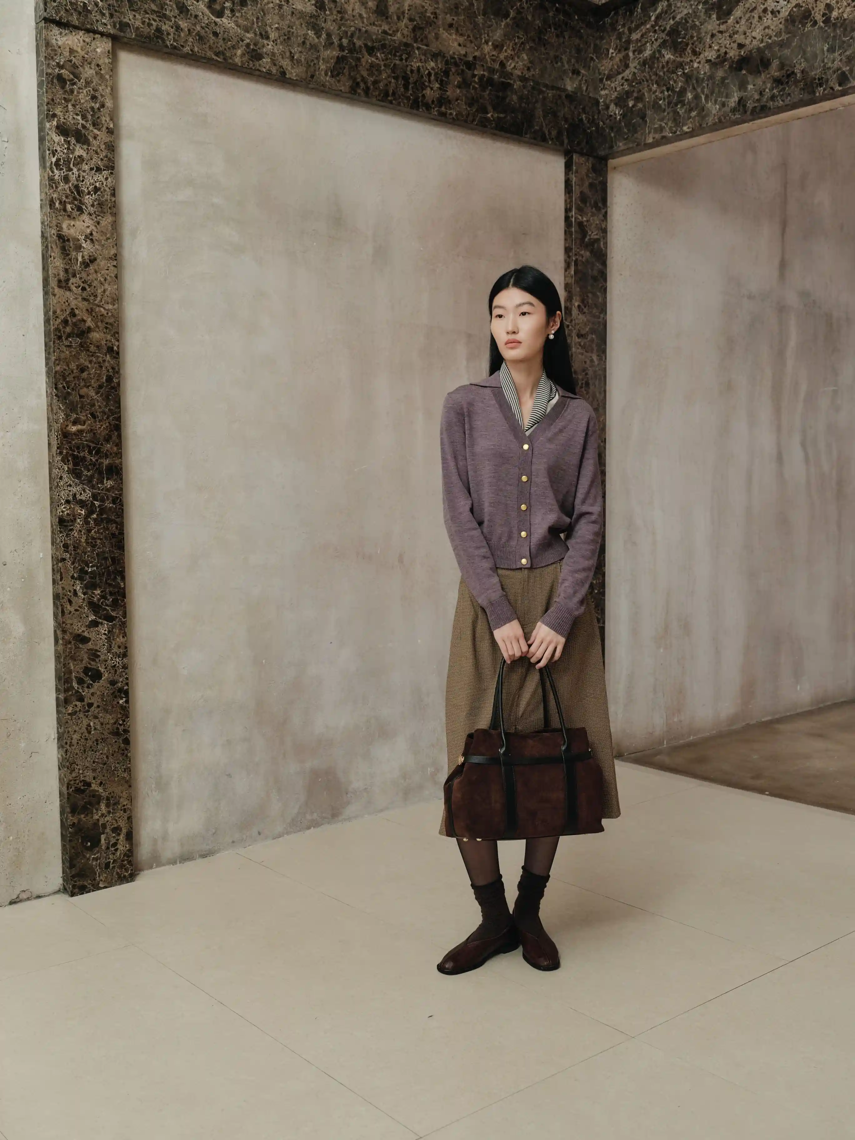 Gili Handbag Indoor 1